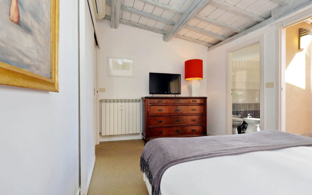 Monti Charme - My Extra Home