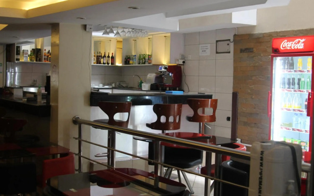 Airport Landing Hotel