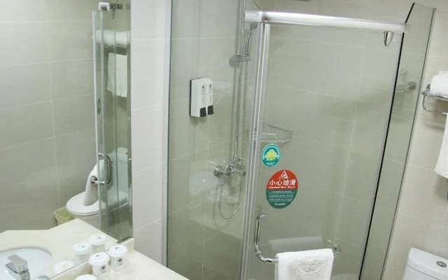 GreenTree Inn QuanZhou BaoZhou Road Wanda Express
