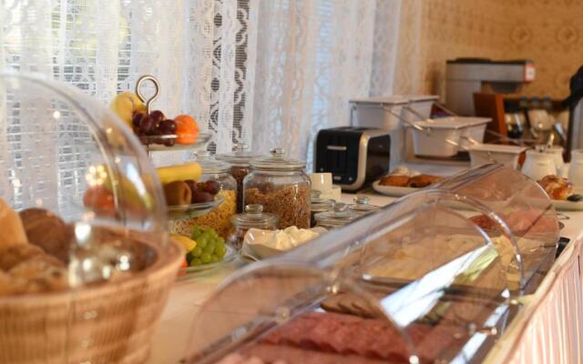 Villa Žerotín Penzion Bed & Breakfast