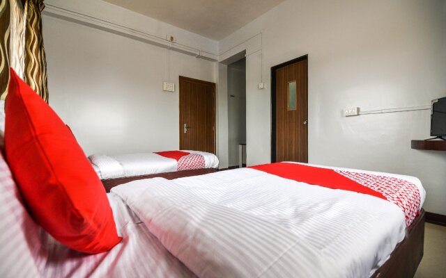 OYO 61080 Hotel Shree Gurunanak Lodge