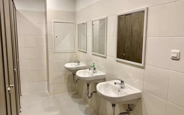Stay Inn Hostel Jakarta - Adults only