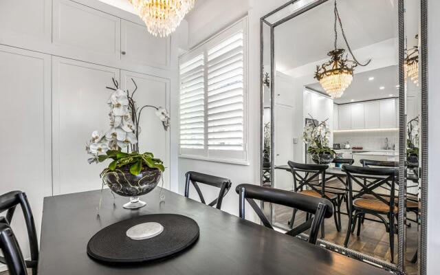 Stylish Central Penthouse