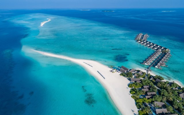 Four Seasons Resort  Maldives at Landaa Giraavaru