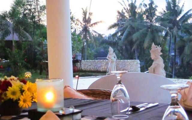 Frangipani Villas