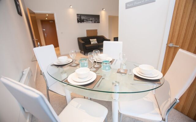 Hamilton Grace - Paramount Apartments