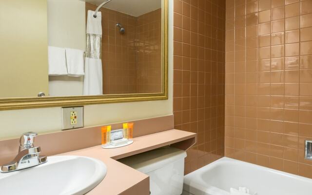 Travelodge Edmonton East