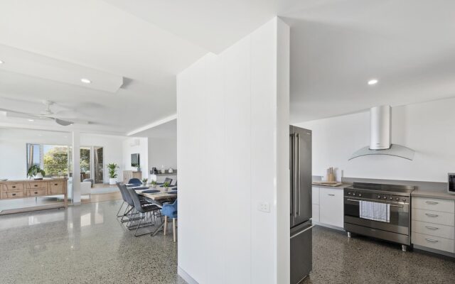 Beachy Coastal Retreat