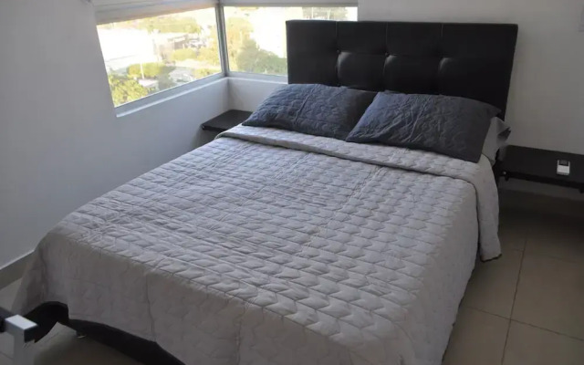 Sea View Apartment with Swimming Pool & Hot Tubs