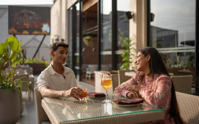 Ista Hotel