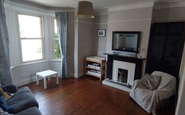 Spacious 4 Bedroom Home in Drumcondra