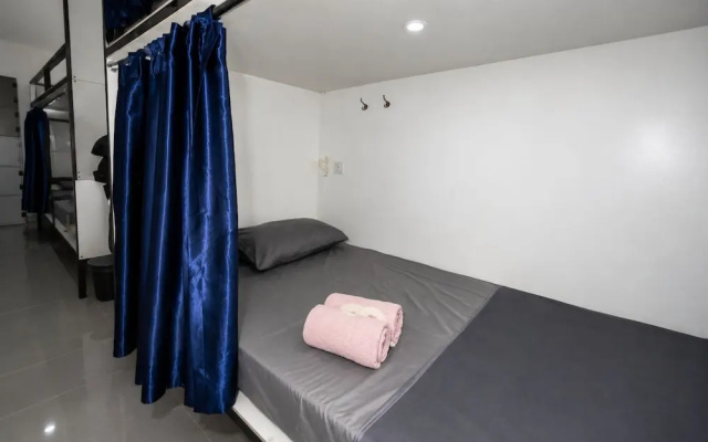 Nusantara Tajur Bogor Hostel By Reccoma – Guest Rooms – Bogor