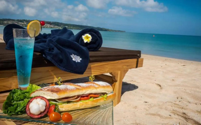 FOX Hotel Jimbaran Beach Bali