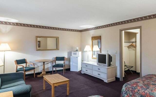 Rodeway Inn & Suites Rehoboth Beach