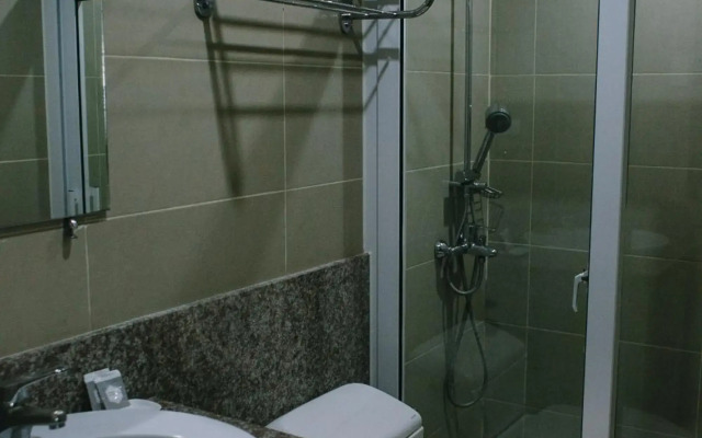Leope Hotel