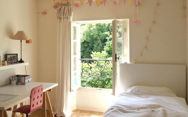 House With 6 Bedrooms in Montignac-charente, With Private Pool, Enclos