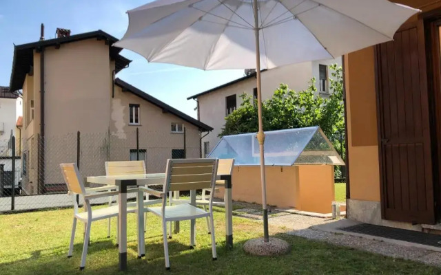 Terraced house on the lakeside of Gravedona - Larihome A04