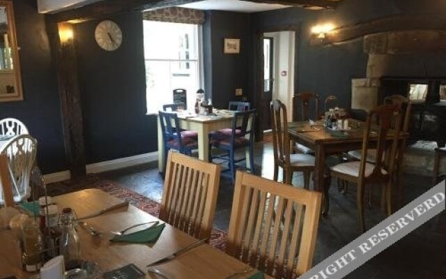 The Fiddleford Inn