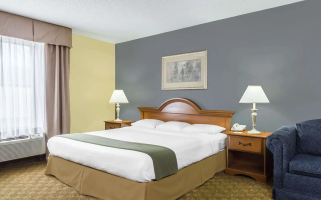 Days Inn by Wyndham Selma