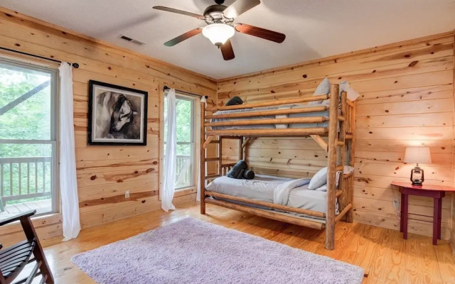 Candyland Cabin - 3 Br cabin
