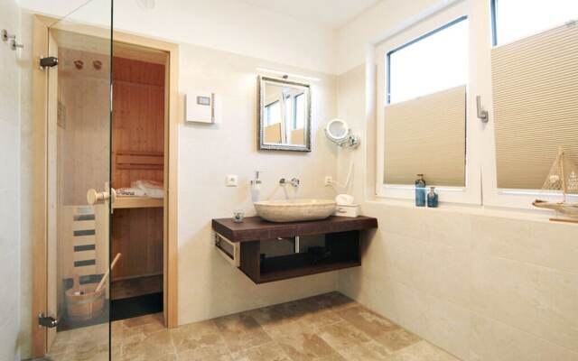 Salt air Comfortable Holiday Residence