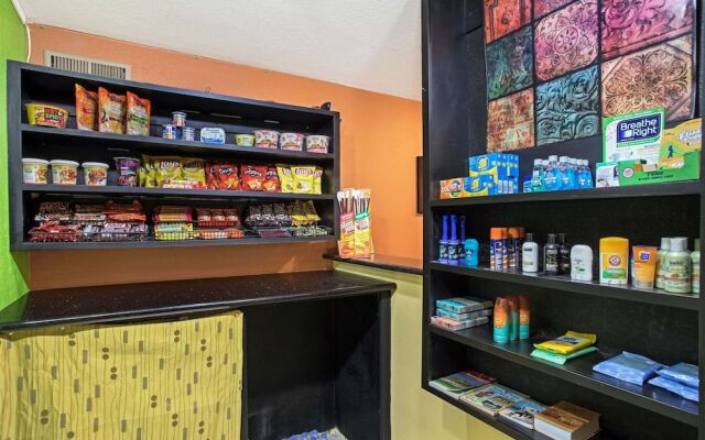 La Quinta Inn & Suites Salina