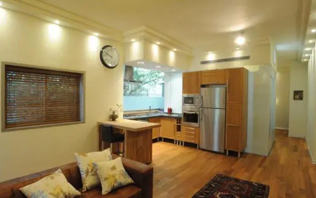 Ziv Apartments - Shtand 19