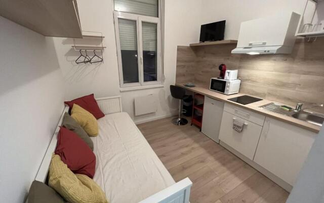 Superbe Studio 13m² refait à neuf