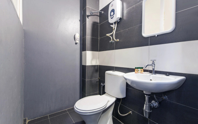 OYO Rooms Jalan Kuchai Maju 11