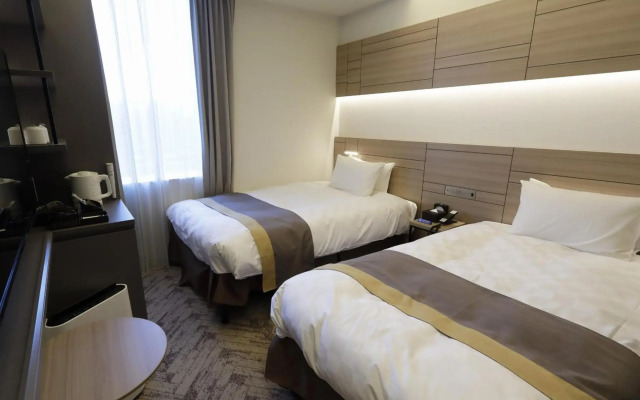 Nippon Seinenkan Hotel