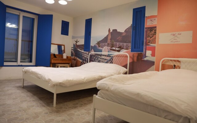 Love Jeju Sanbangsan Guesthouse - Hostel