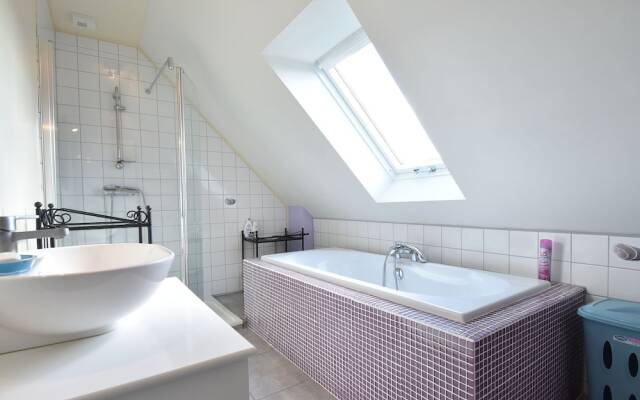 Luxurious Holiday Home in Plouhinec Near Sea