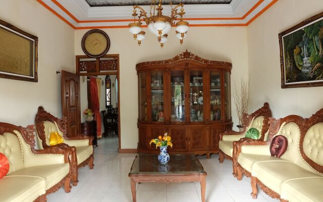 Simply Homy Guest House Unit Denggung