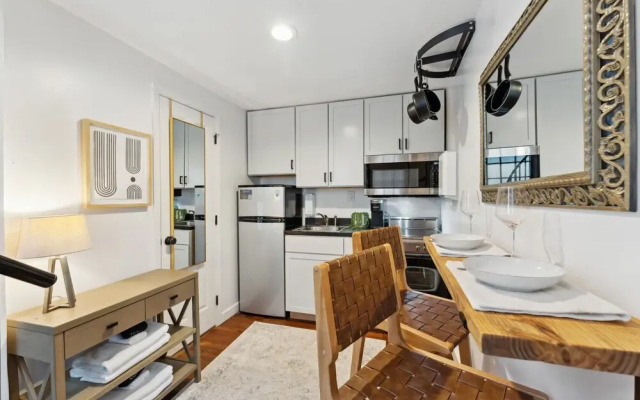 Perfect Location in Downtown Charleston
