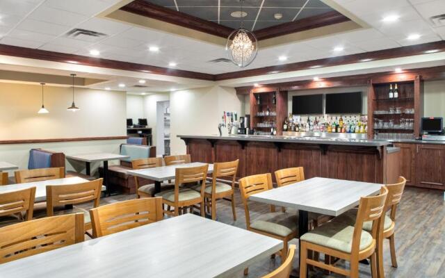 Travelodge by Wyndham Sudbury