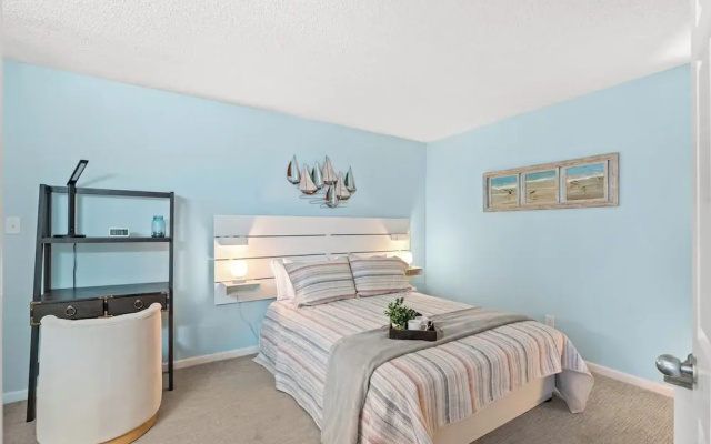 Units at Ocean Forest Plaza by Elliott Beach Rentals
