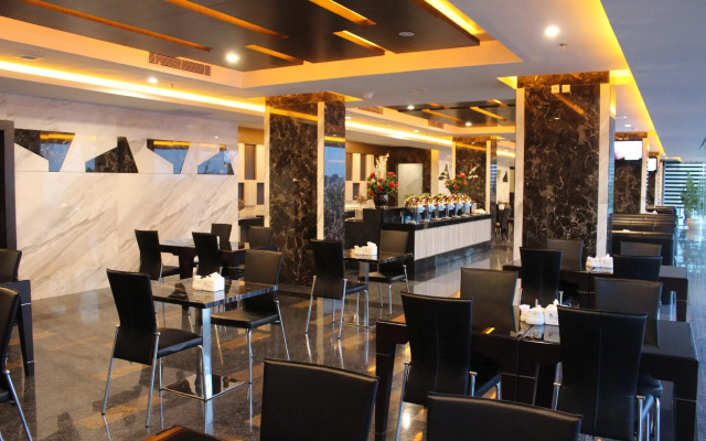 M One Hotel