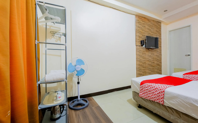 OYO 431 Apollo 11 Apartelle