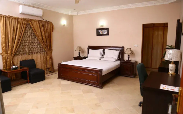 Luxury Inn