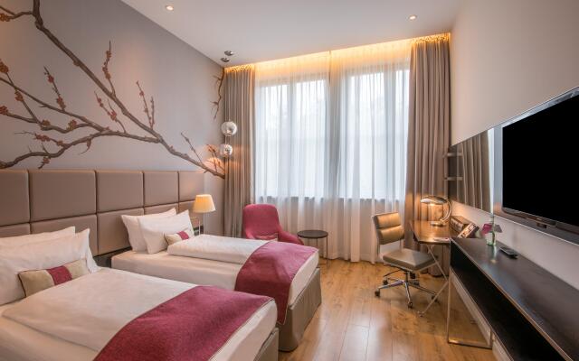 Crowne Plaza Berlin - Potsdamer Platz, an IHG Hotel