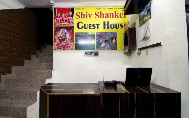 OYO 22932 Hotel Shiv Shanker