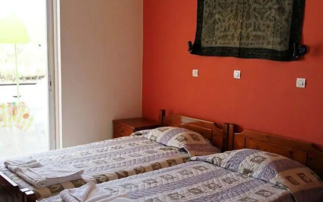 Yiannis Apartments