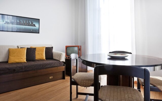 Mi-pfir4a4 - Piazza Firenze 4