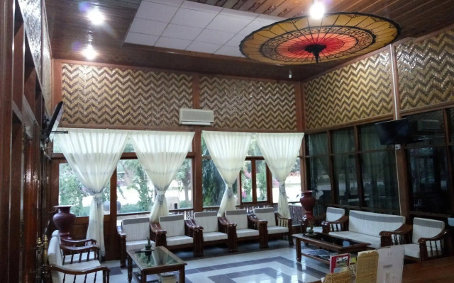 Ruby True Hotel