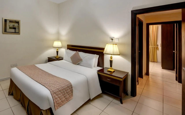 Landmark Summit Hotel
