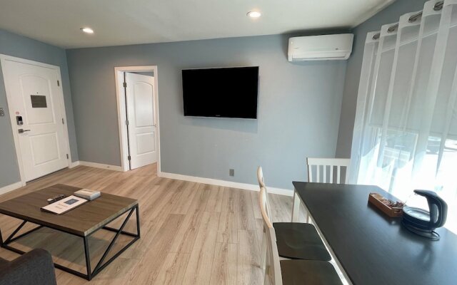 Quintessence ApartHotel