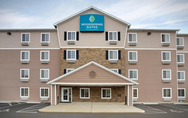 WoodSpring Suites Columbus North I-270