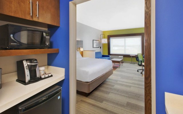 Holiday Inn Express & Suites South Hill by IHG