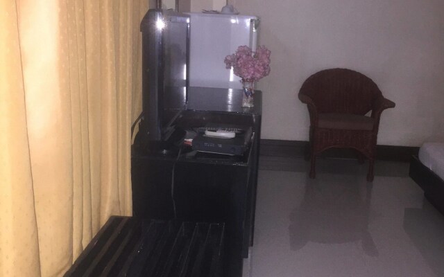 Paragon Suites