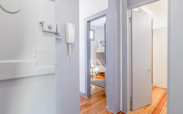 Alfama Spacious and Central Apartment, By TimeCooler